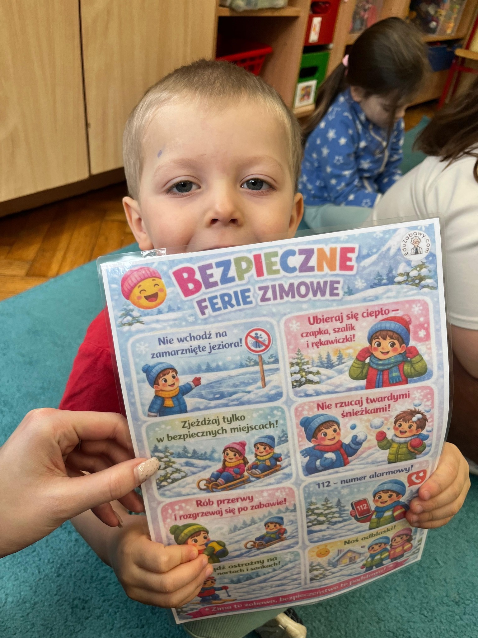 ZIMA TO ZABAWA – BEZPIECZEŃSTWO TO PODSTAWA